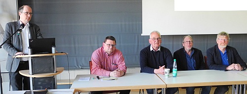 Abb.: der DEV Vorstand 2023 (v.l.n.r.) - Wolf-Jobst Siedler (Vorsitzender), Dirk Lonscher und Volker Hoppmann (stellvertretende Vorsitzende), Walter Stricks (Schatzmeister), Karl-Heinrich Waack (Schriftführer)