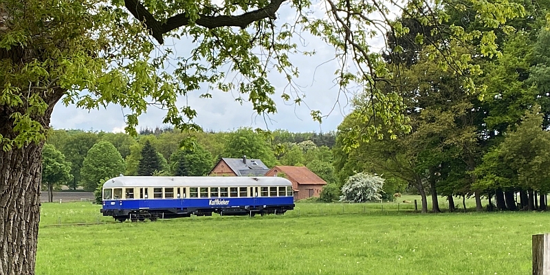 Abb.: Der "Kaffkieker" auf dem Weg durch den Landkreis